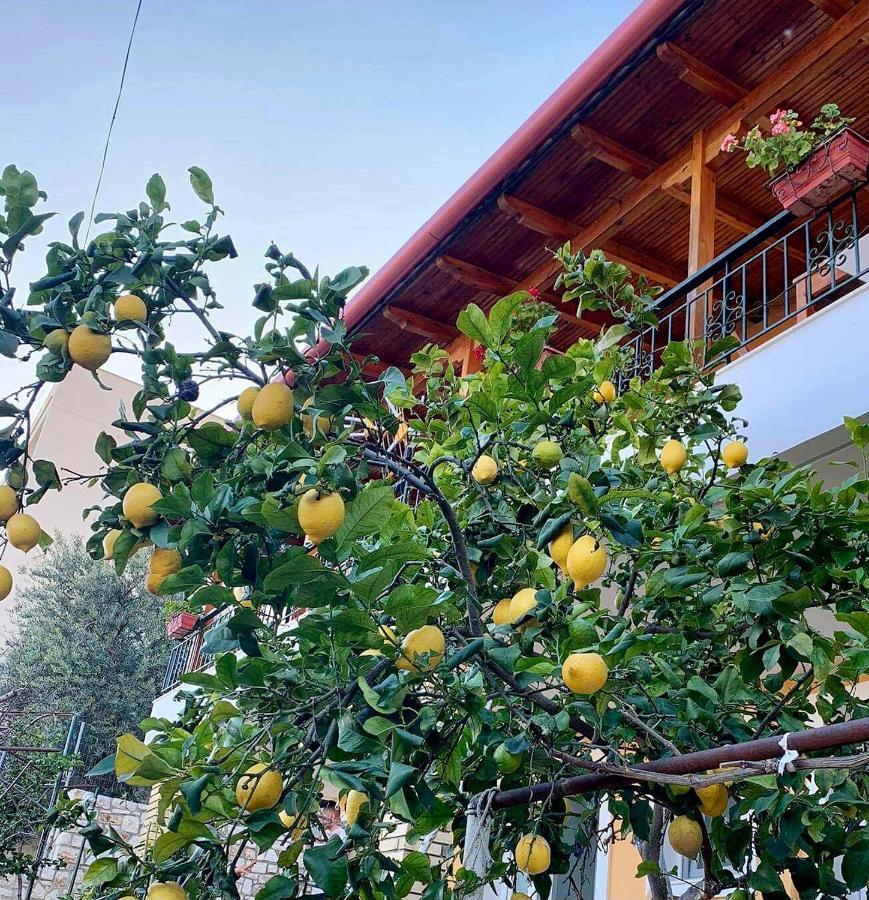 Tzavelitiko Home Himare Exterior foto